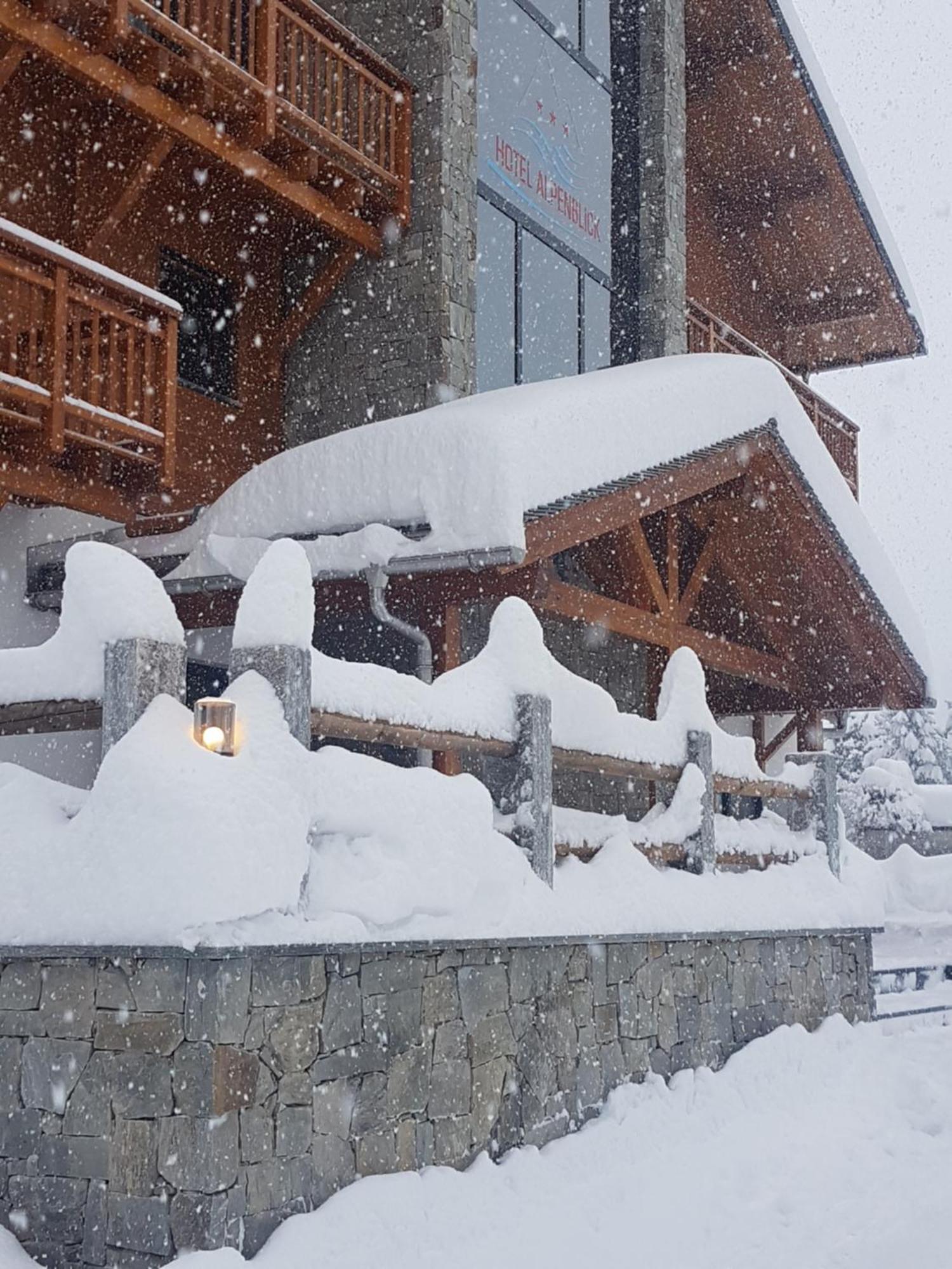 Hotel Alpenblick-Leukerbad-Therme Exterior photo