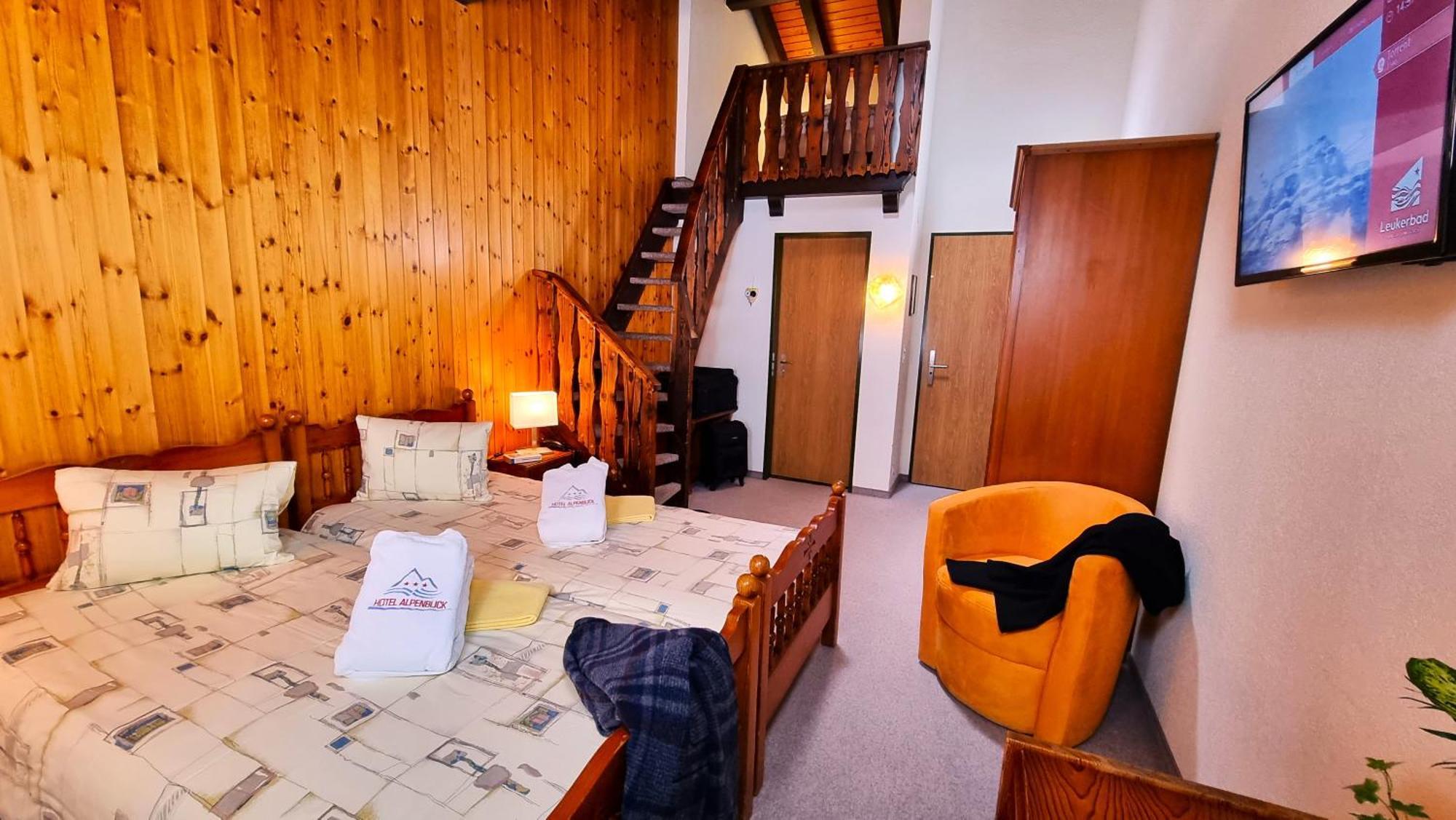 Hotel Alpenblick-Leukerbad-Therme Room photo